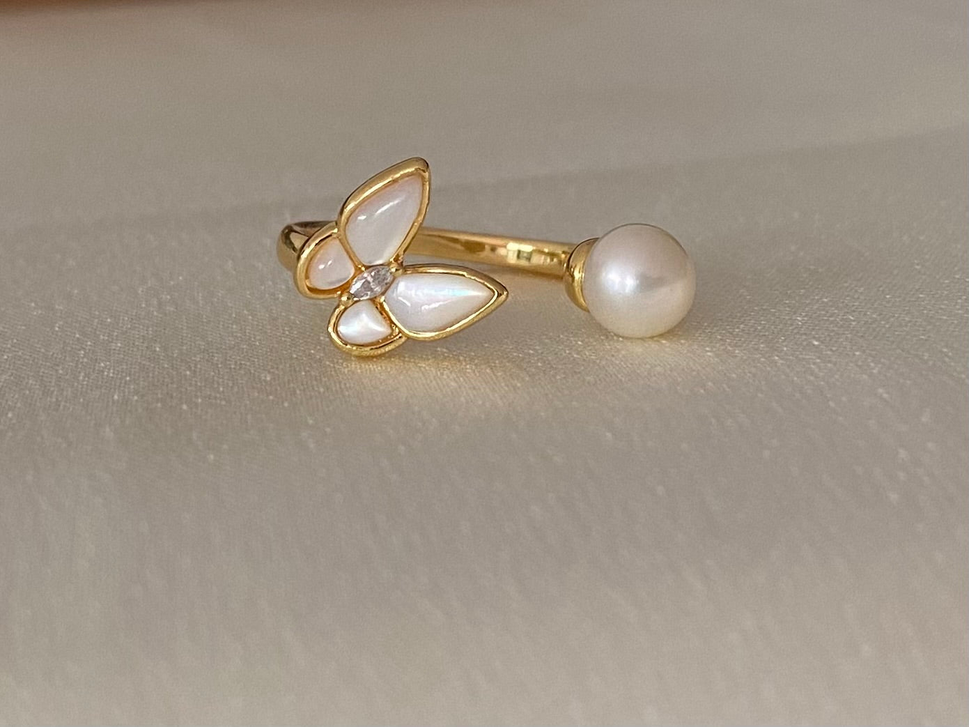 Butterfly Grace Pearl Ring