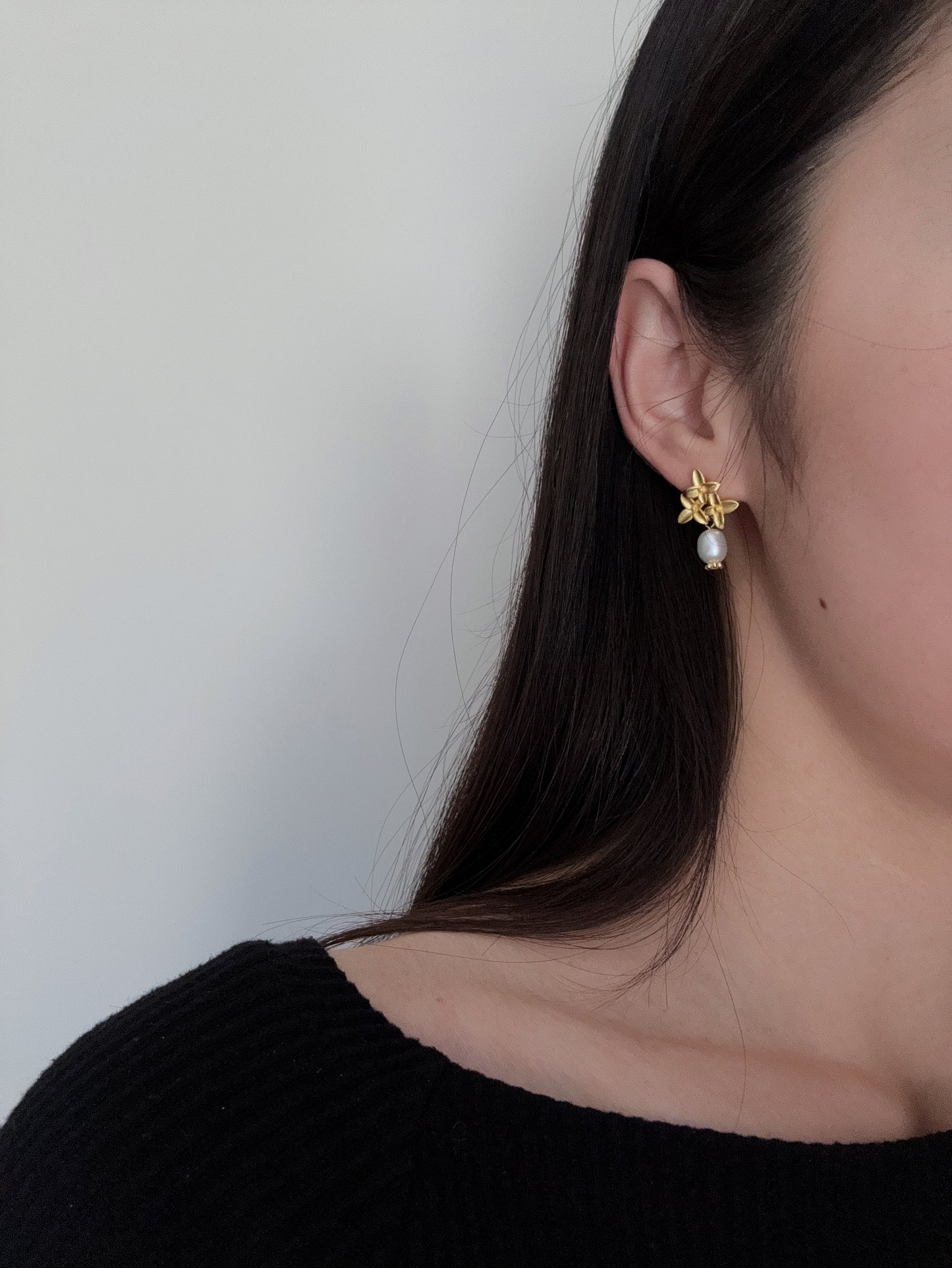 Genuine Freshwater Pearl Dangle Earrings