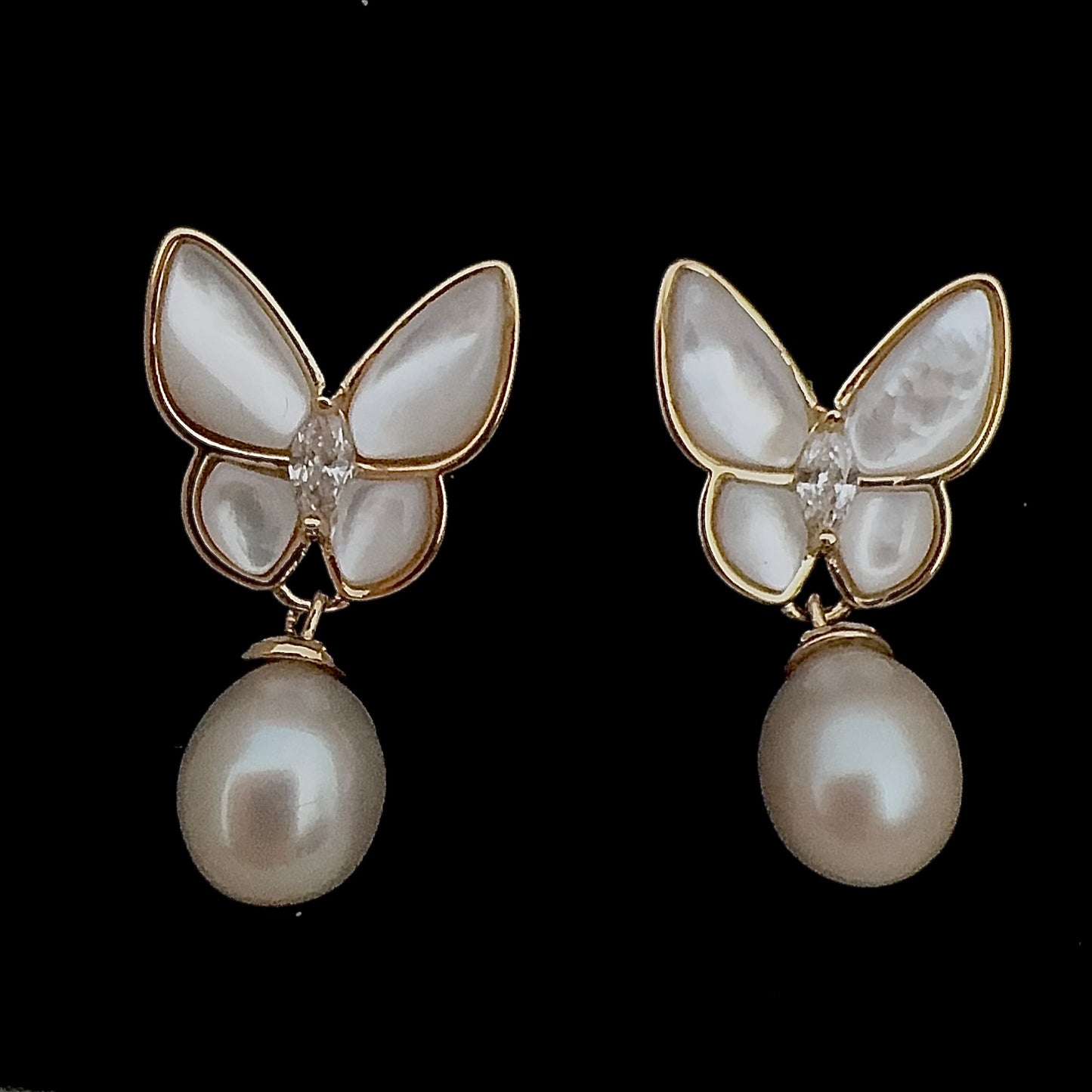 Butterfly Grace Pearl drop earrings