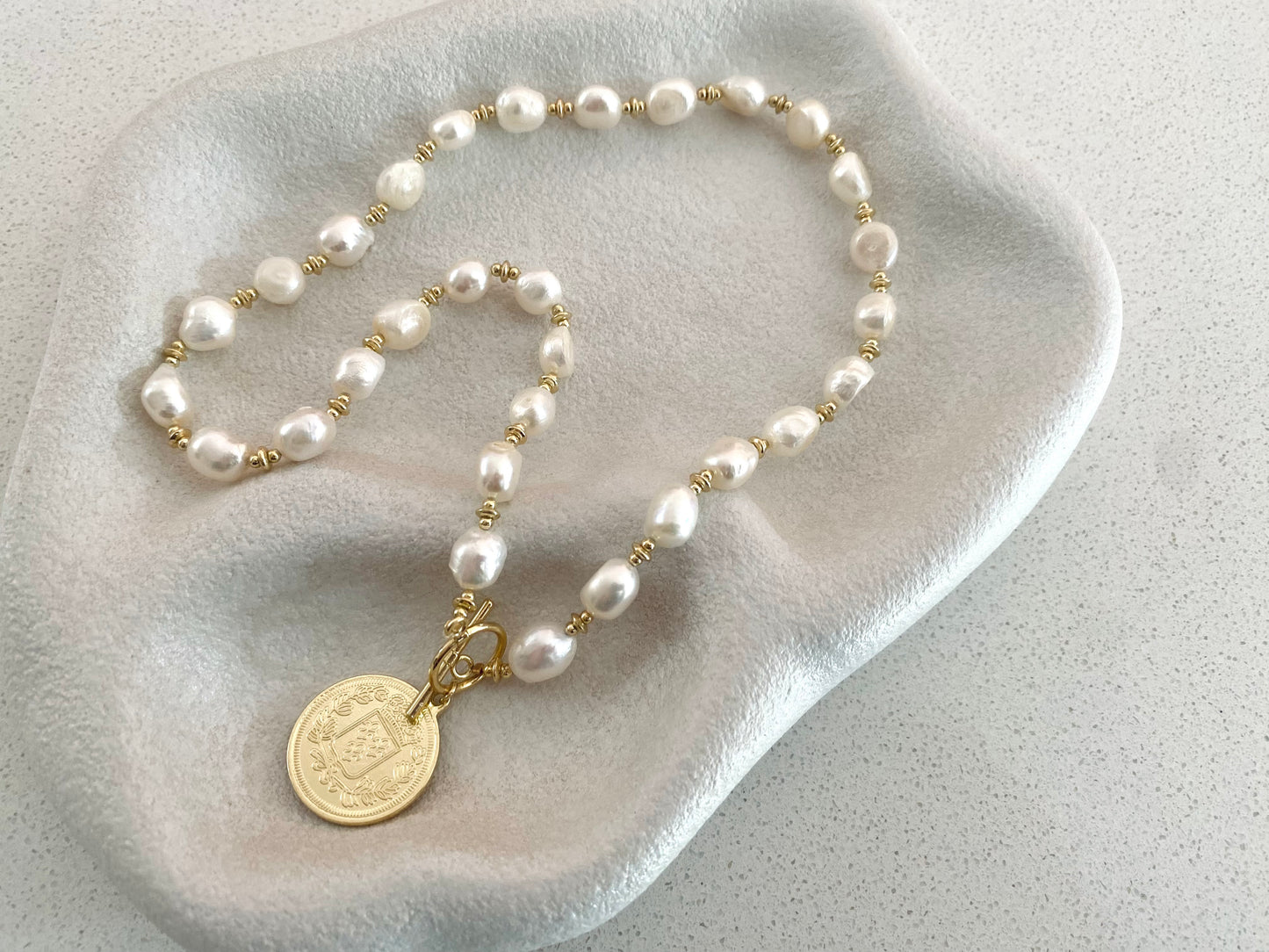 Token Whisper Pearl Necklace