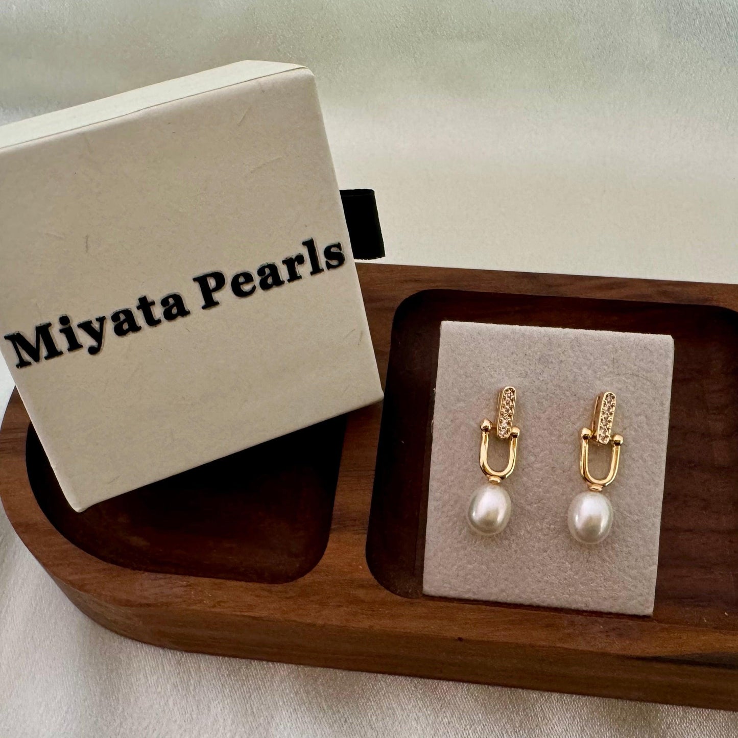 Freshwater Pearl dangle earrings