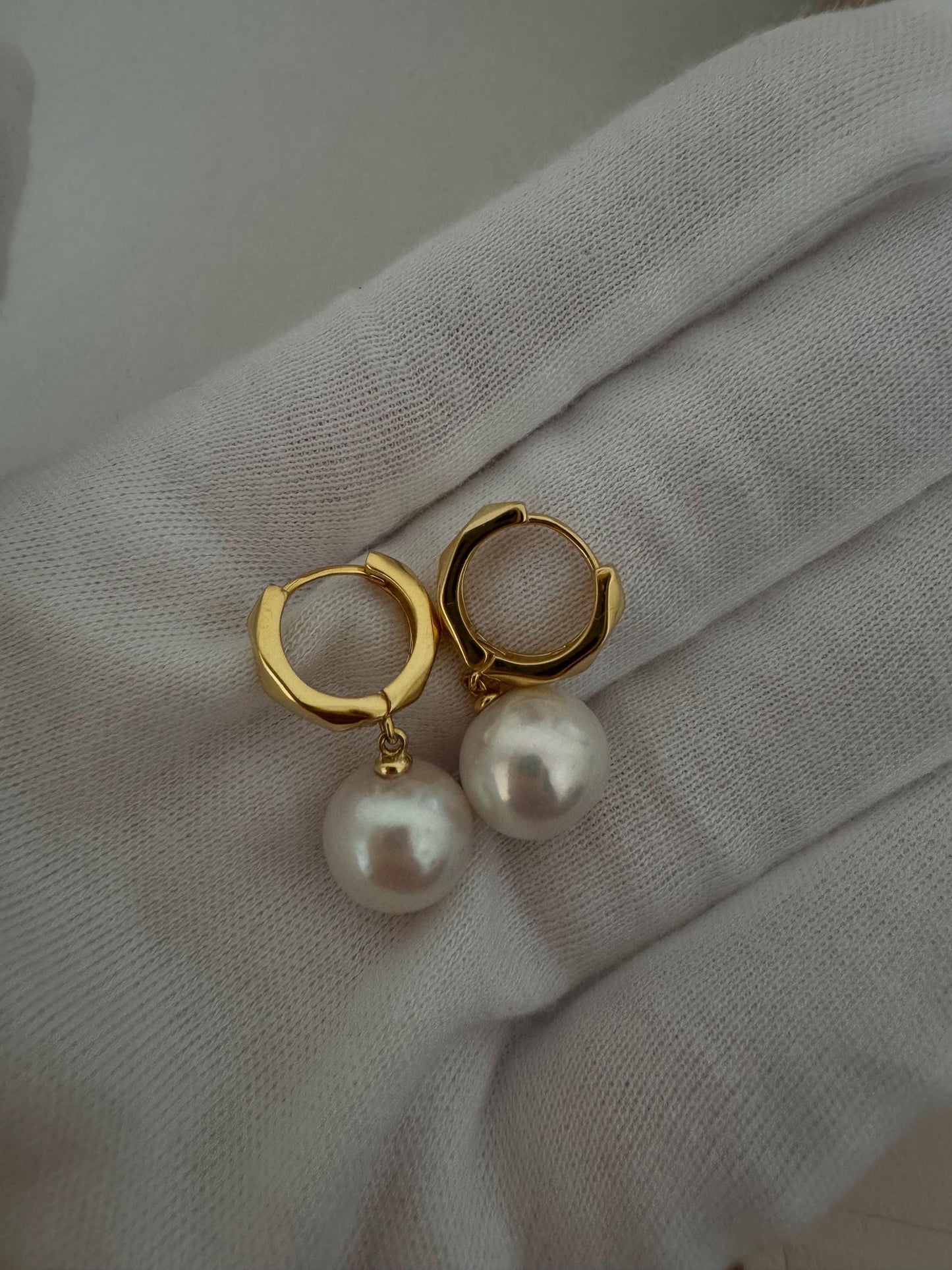 Freshwater Pearls Drop Hoop Earrings in gold-plated sterling silver, 5A quality, natural round pearls, bridal earrings, wedding jewellery