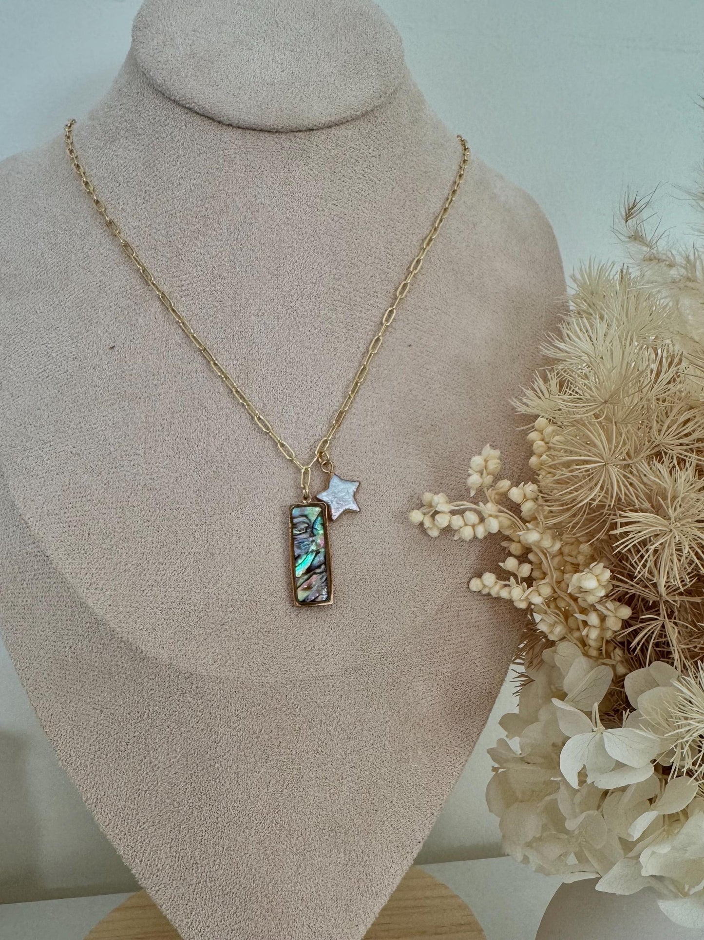 Handcrafted star baroque pearl pendant necklace, abalone shell pendant, pearl shell pendant, 14k gold chain, gift for her, graduation gift