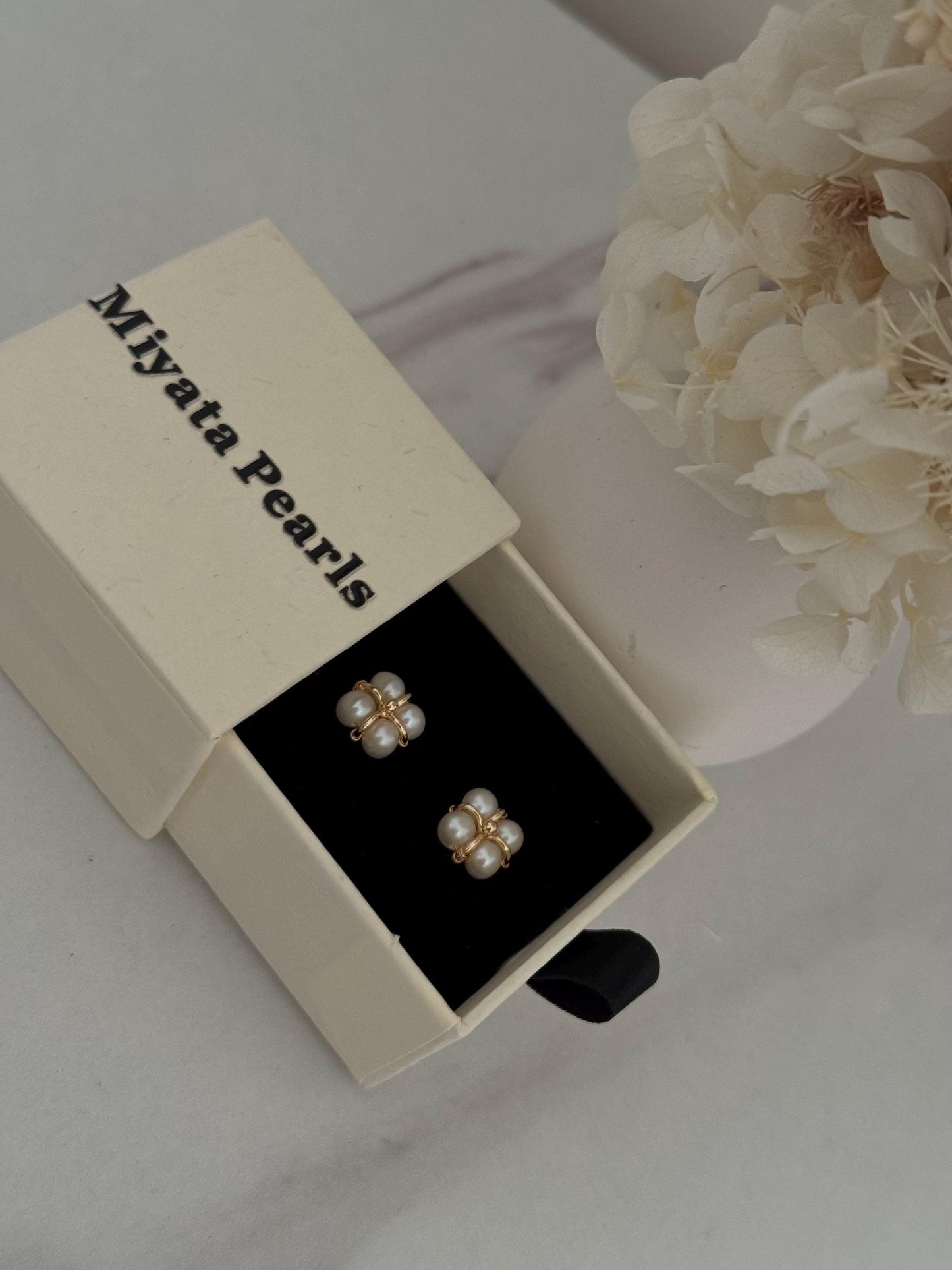 Tiny Flower Freshwater pearls stud earrings with 18k gold plated silver metal, pearl jewellery gift for women, gold stud earrings for women