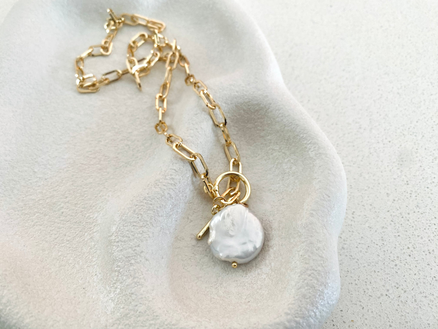 Round Baroque Pendant Necklace
