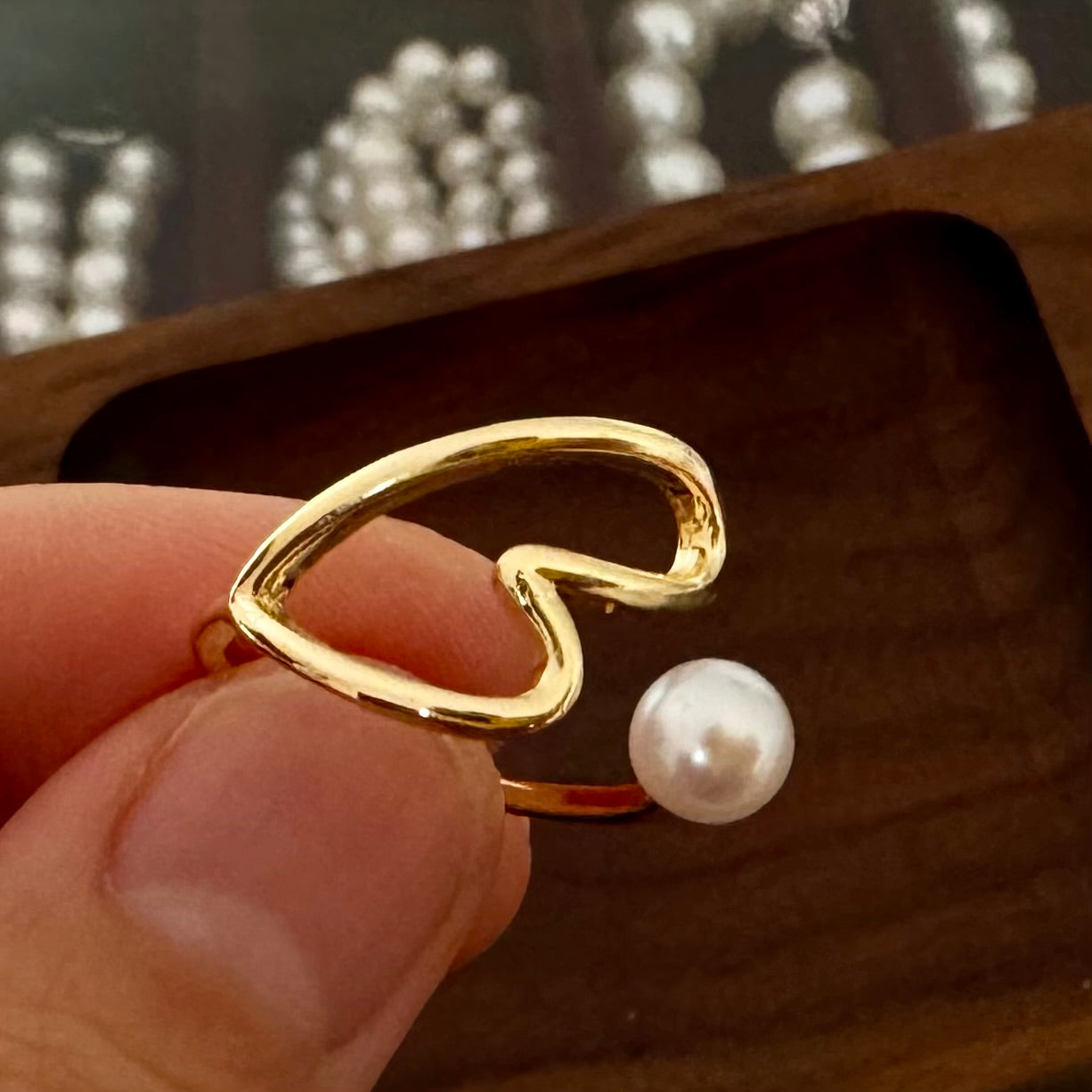 Pearl with heart ring