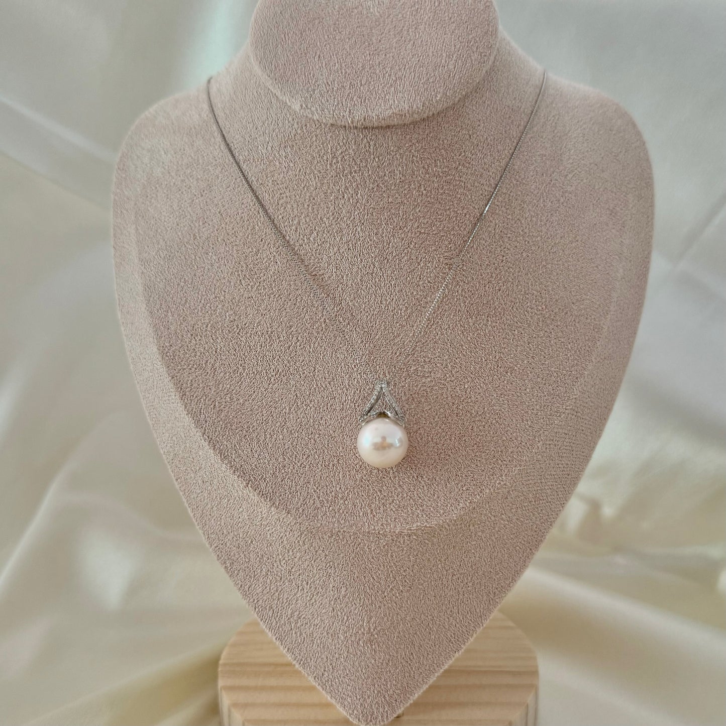 Genuine Freshwater Pearl Pendant Necklace