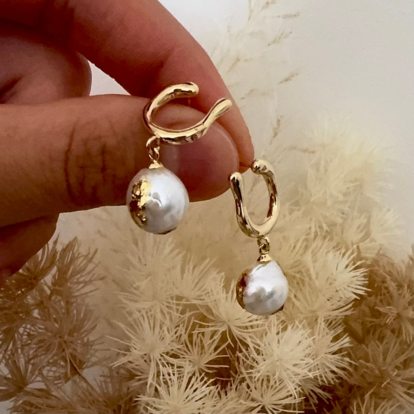 Pearl dangle earrings
