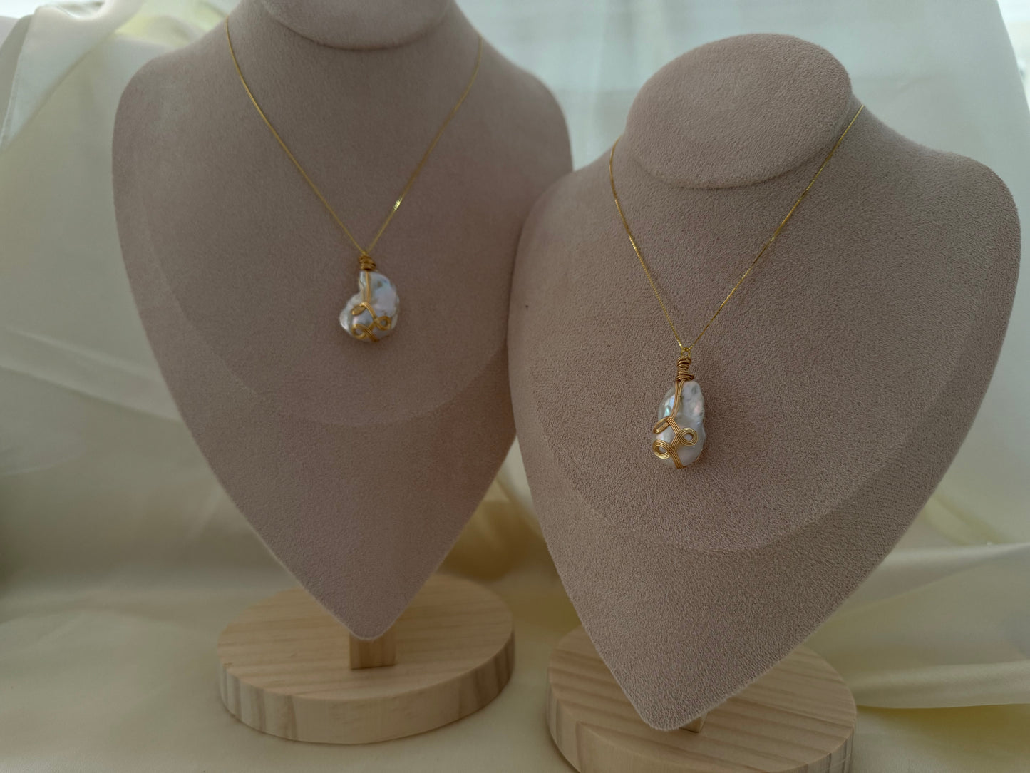 Genuine Baroque Freshwater Pearl pendant necklace