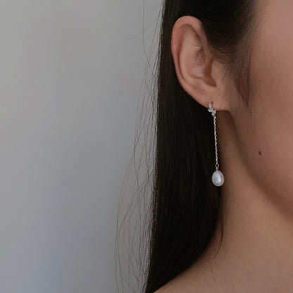 Dainty pearl drop earrings