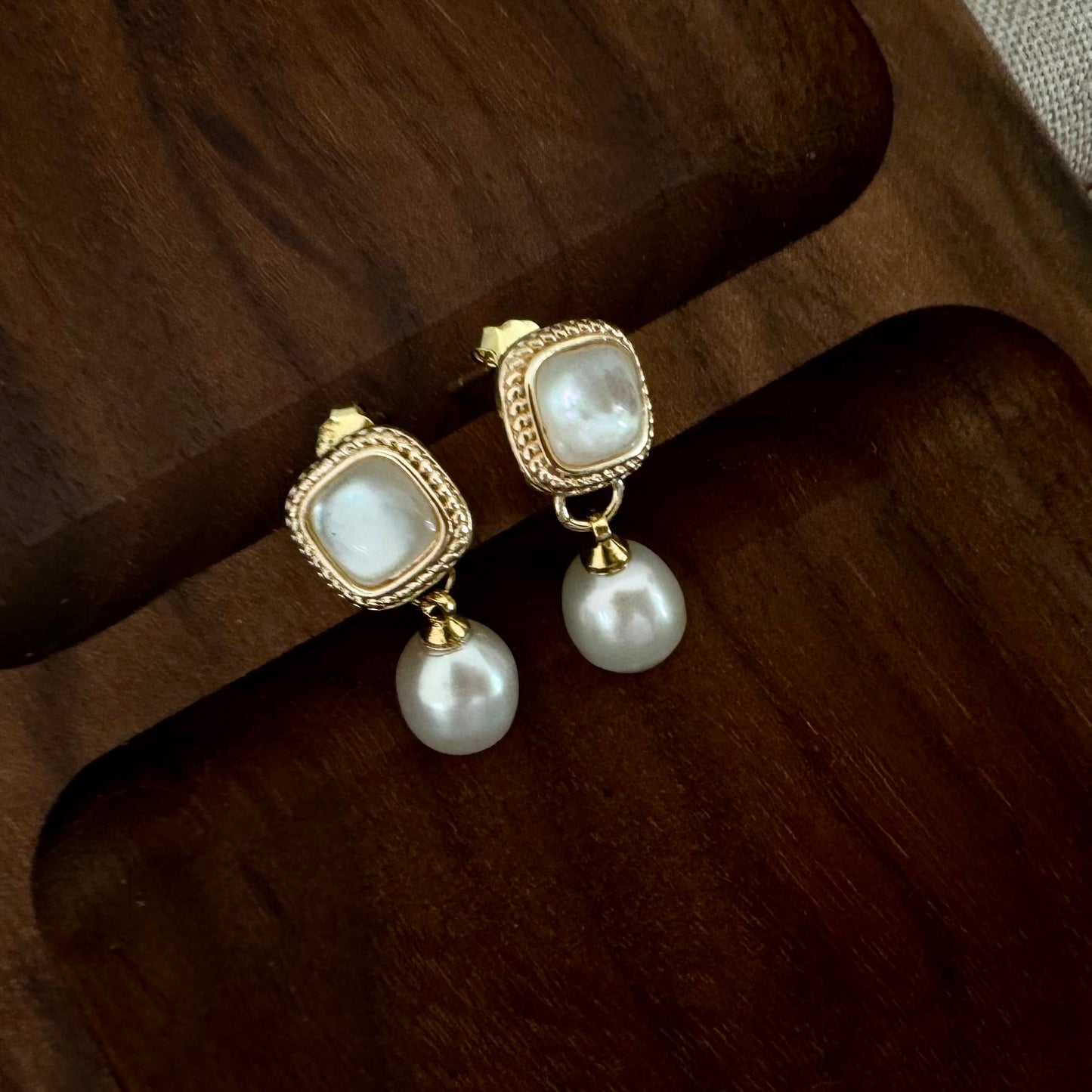Freshwater Pearl Dangle Earrings