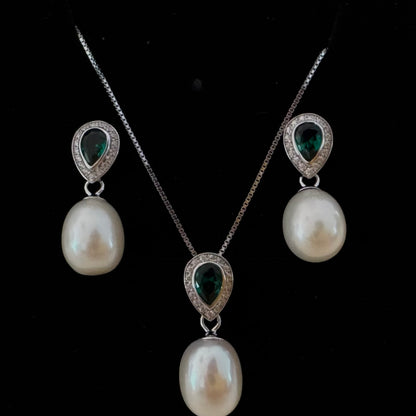 Pearl Jewellery Set (Necklace&Earrings)