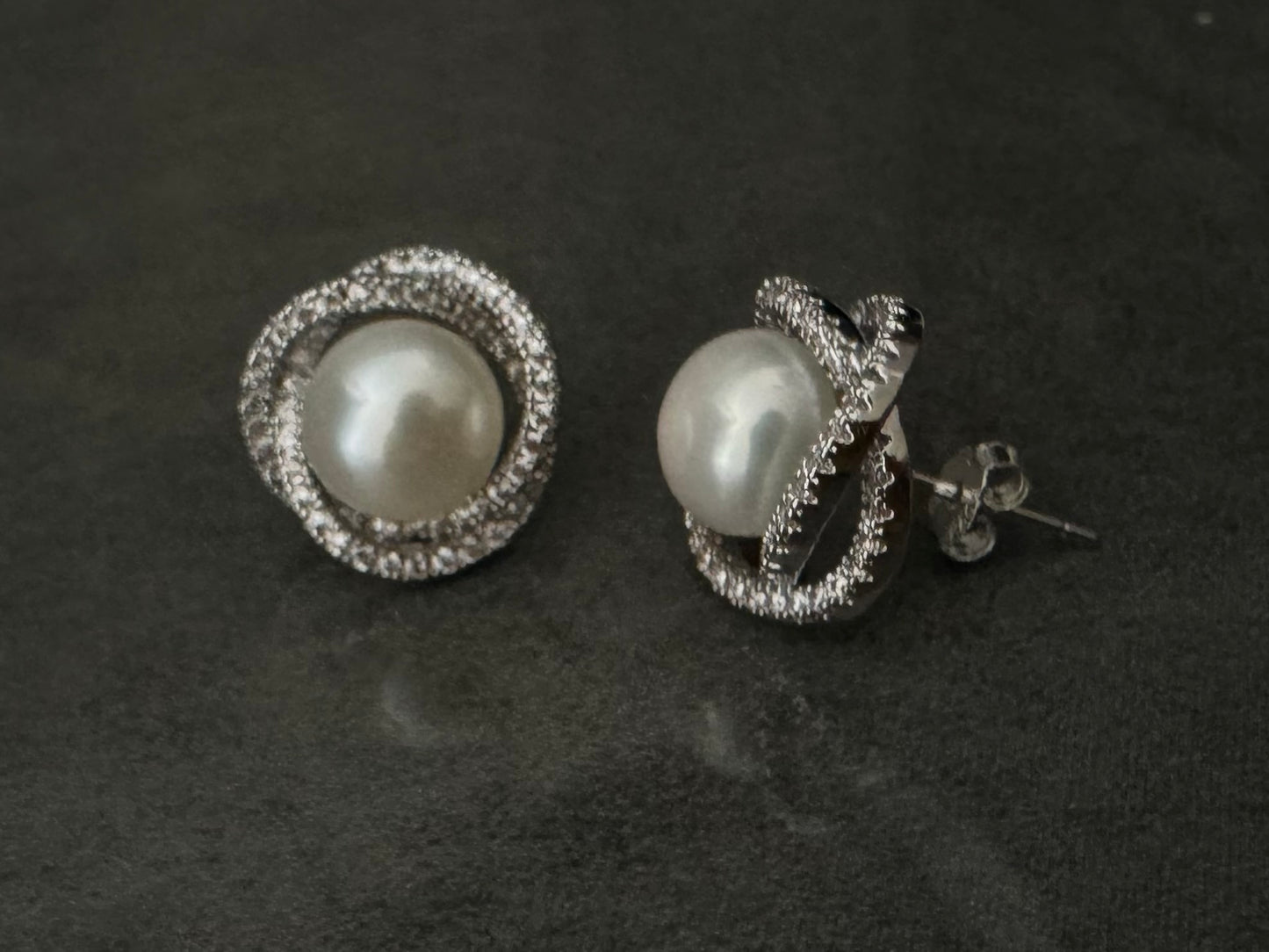 Freshwater Pearl Earrings