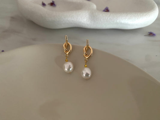 Genuine Freshwater Pearl Dangle Earrings