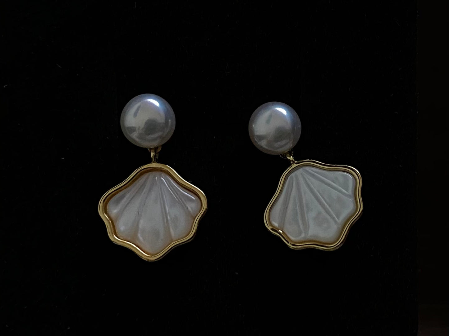 Seashell whisper Drop earring
