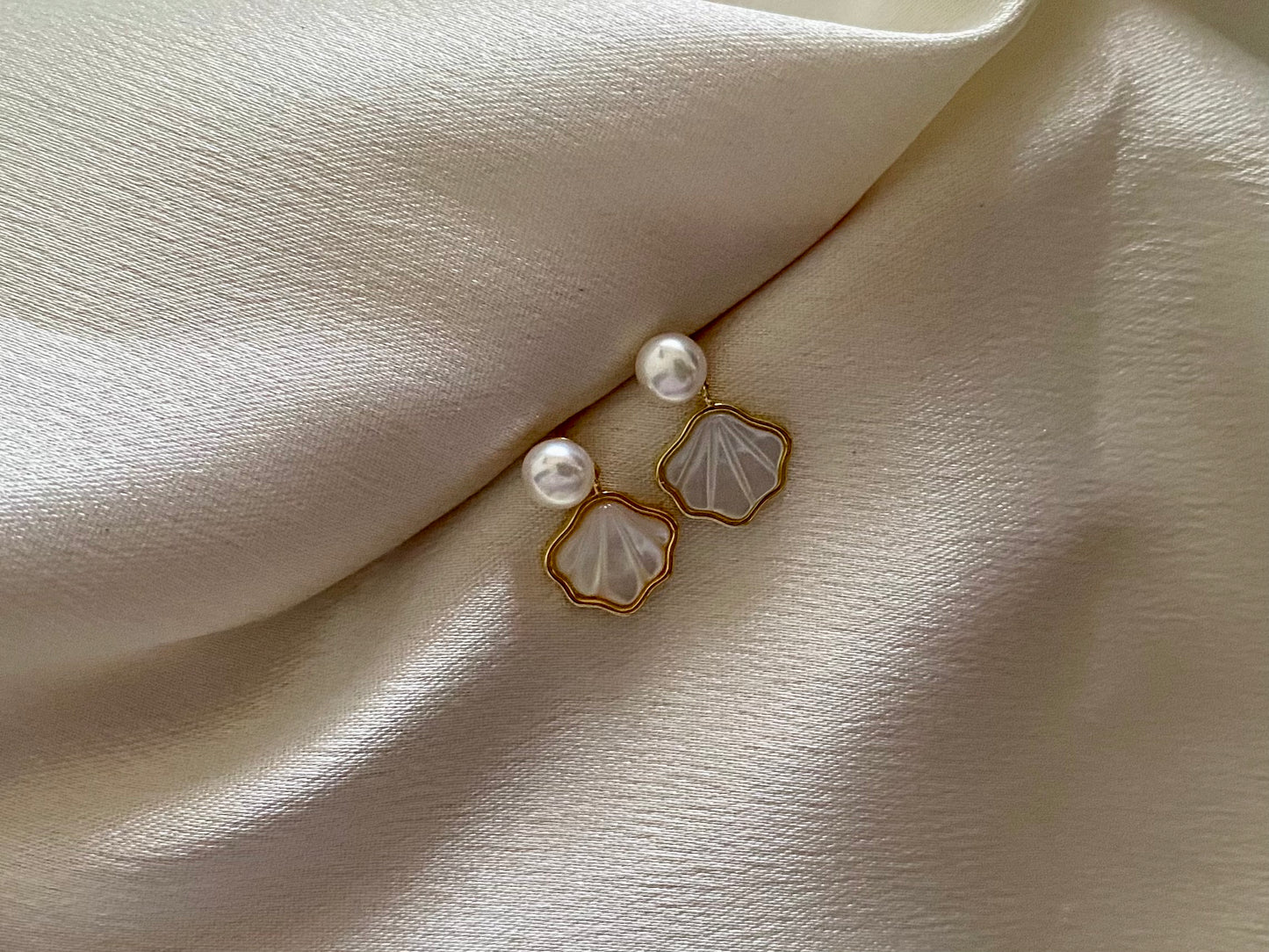 Seashell whisper Drop earring