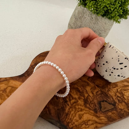 Aurora Freshwater Pearl Bracelet with 18k Gold