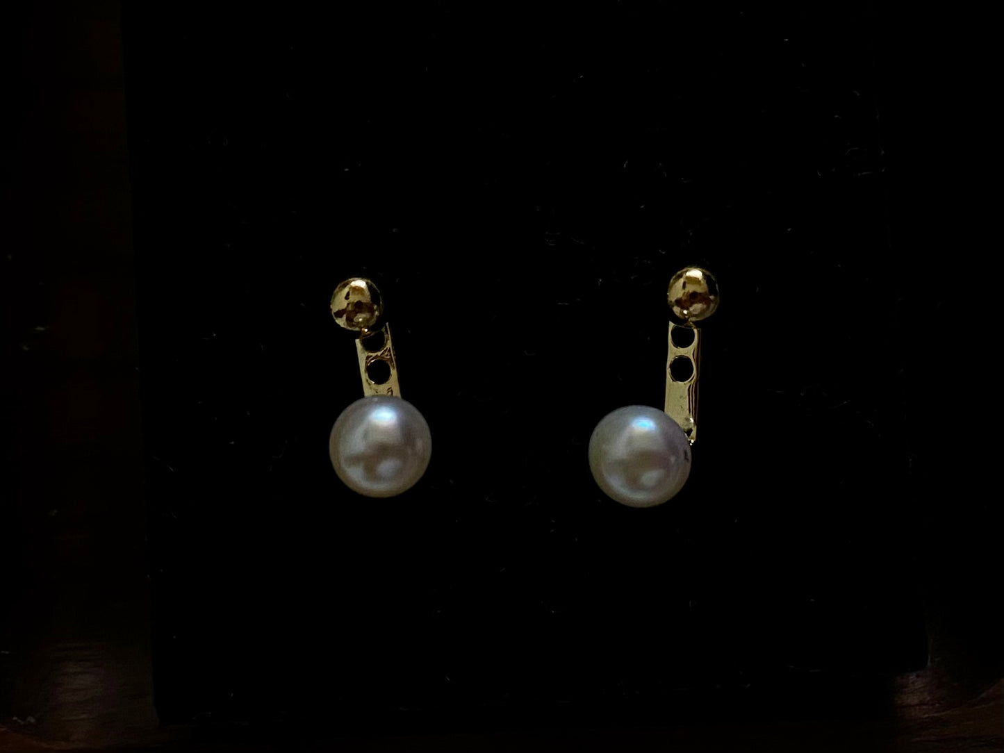 Tiny Pearl Drop Earring