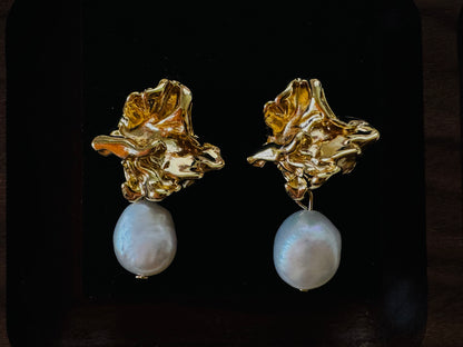 Genuine large Freshwater Pearl Dangle Earrings