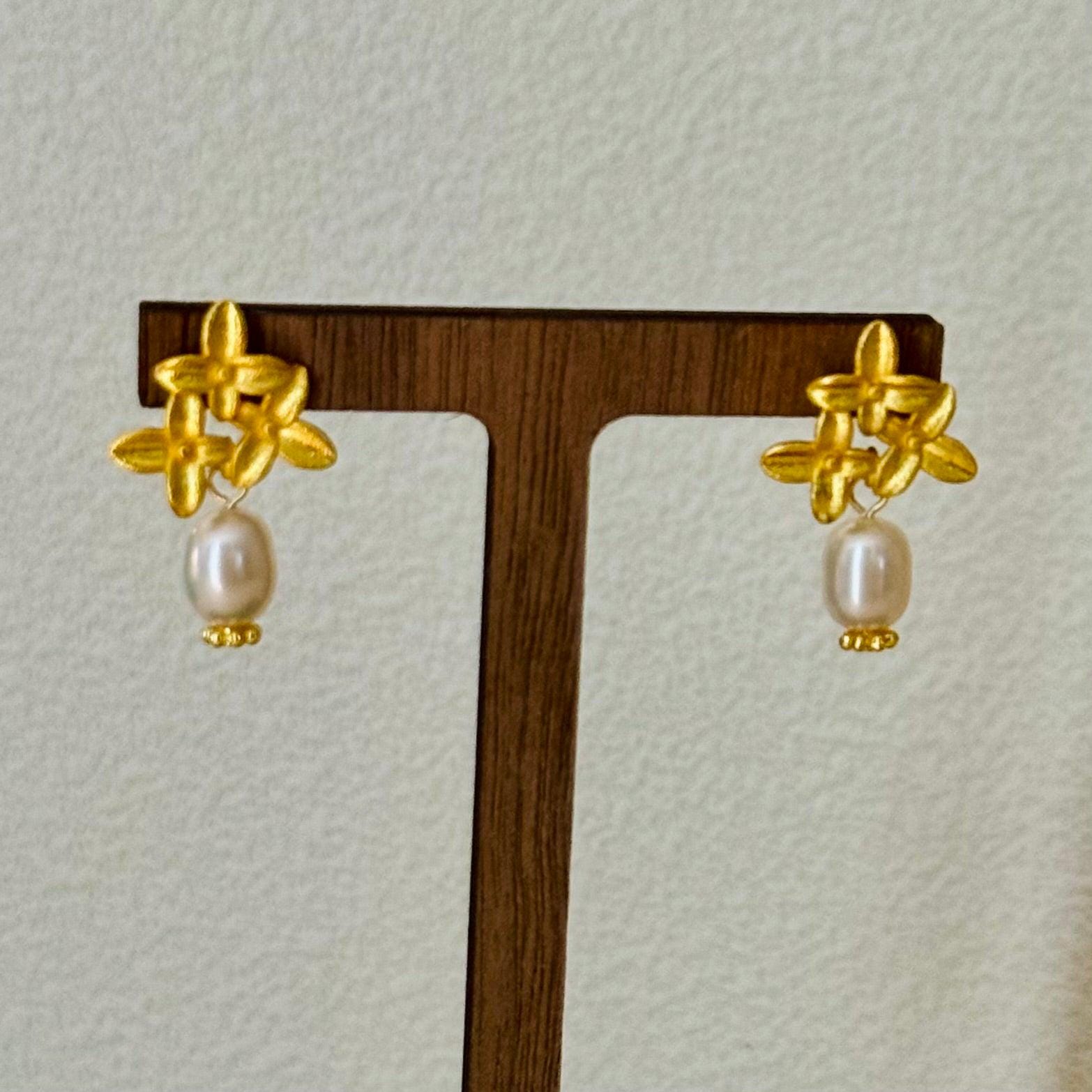 Genuine Freshwater Pearl Dangle Earrings