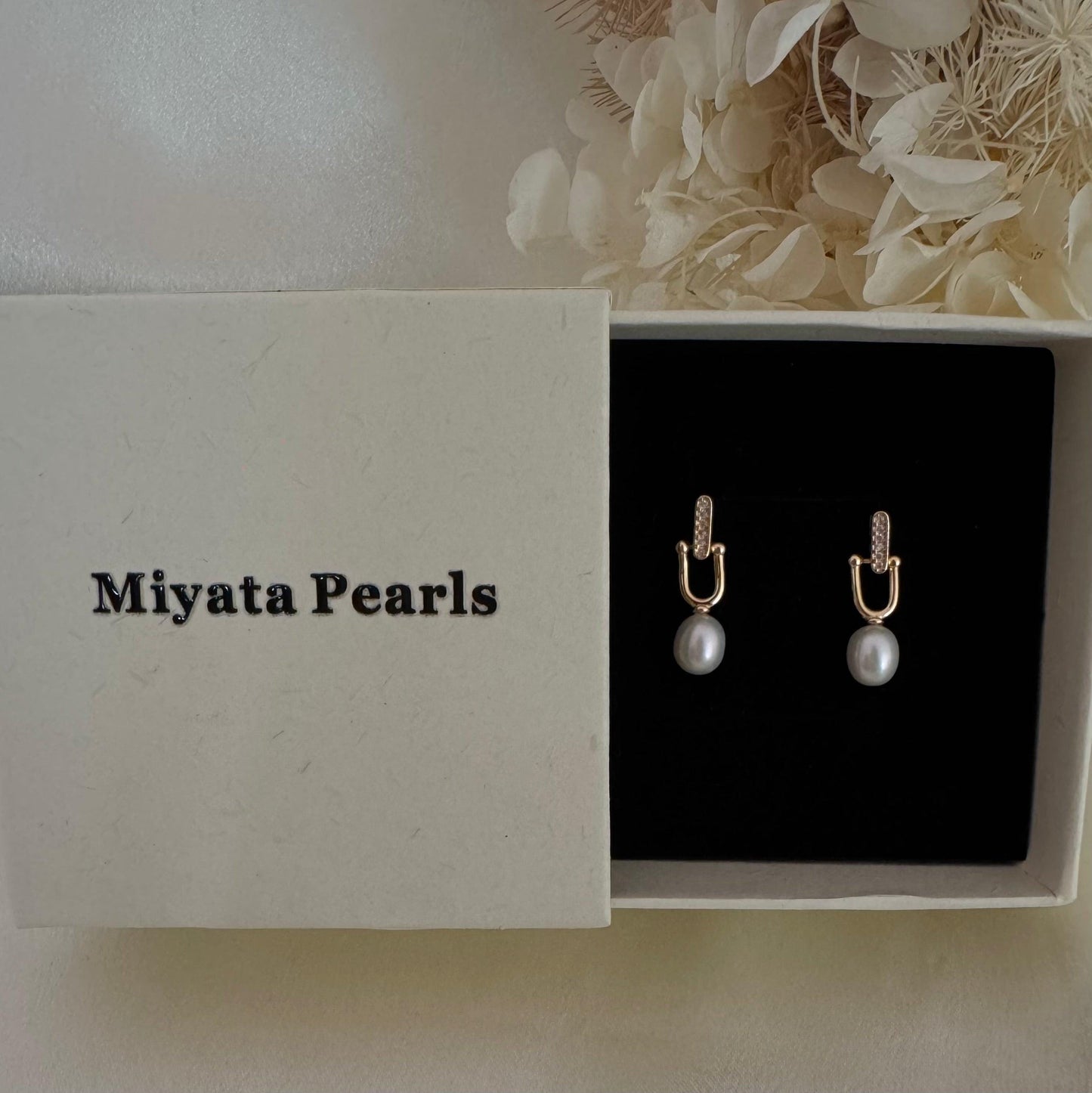 Freshwater Pearl dangle earrings