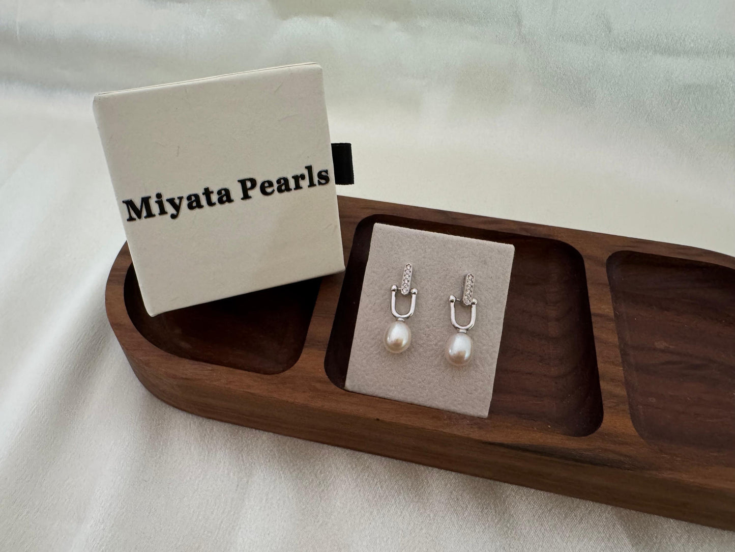 Freshwater Pearl dangle earrings