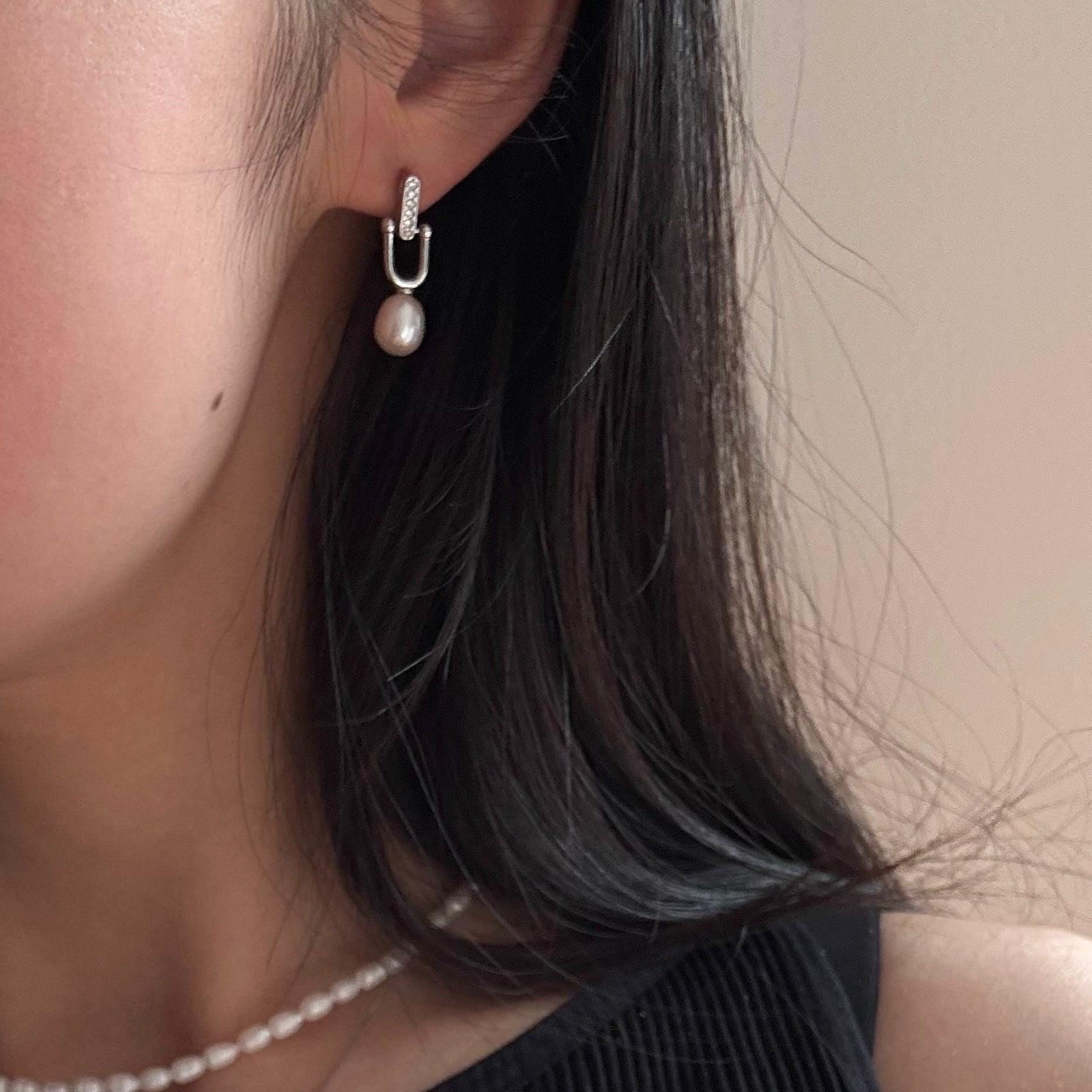 Freshwater Pearl dangle earrings