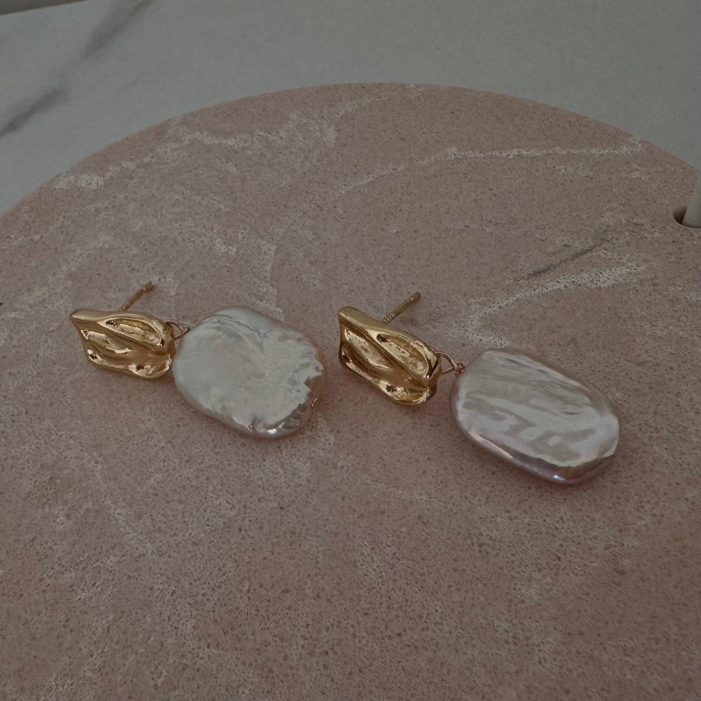 Baroque dangle earrings