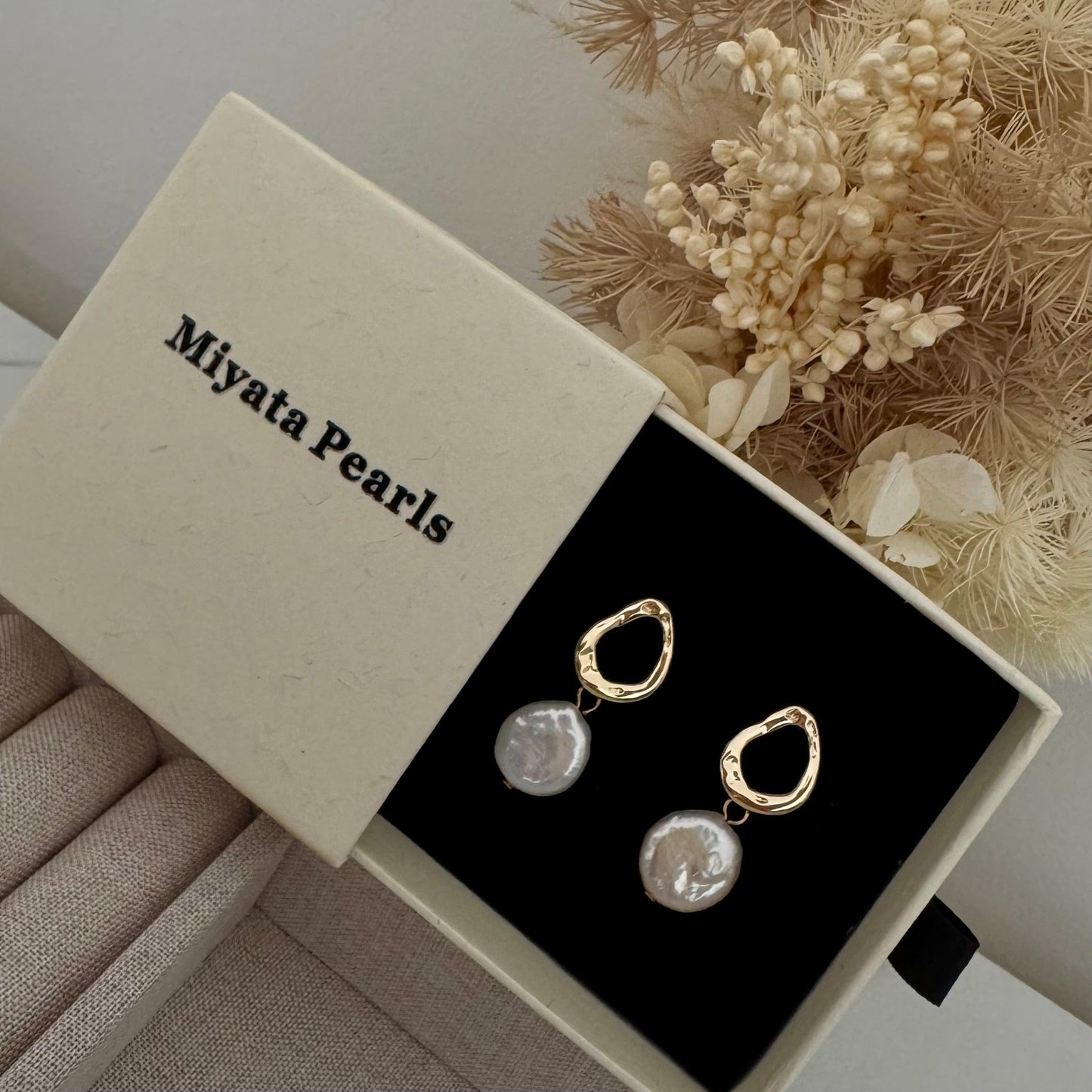Coin baroque dangle earrings
