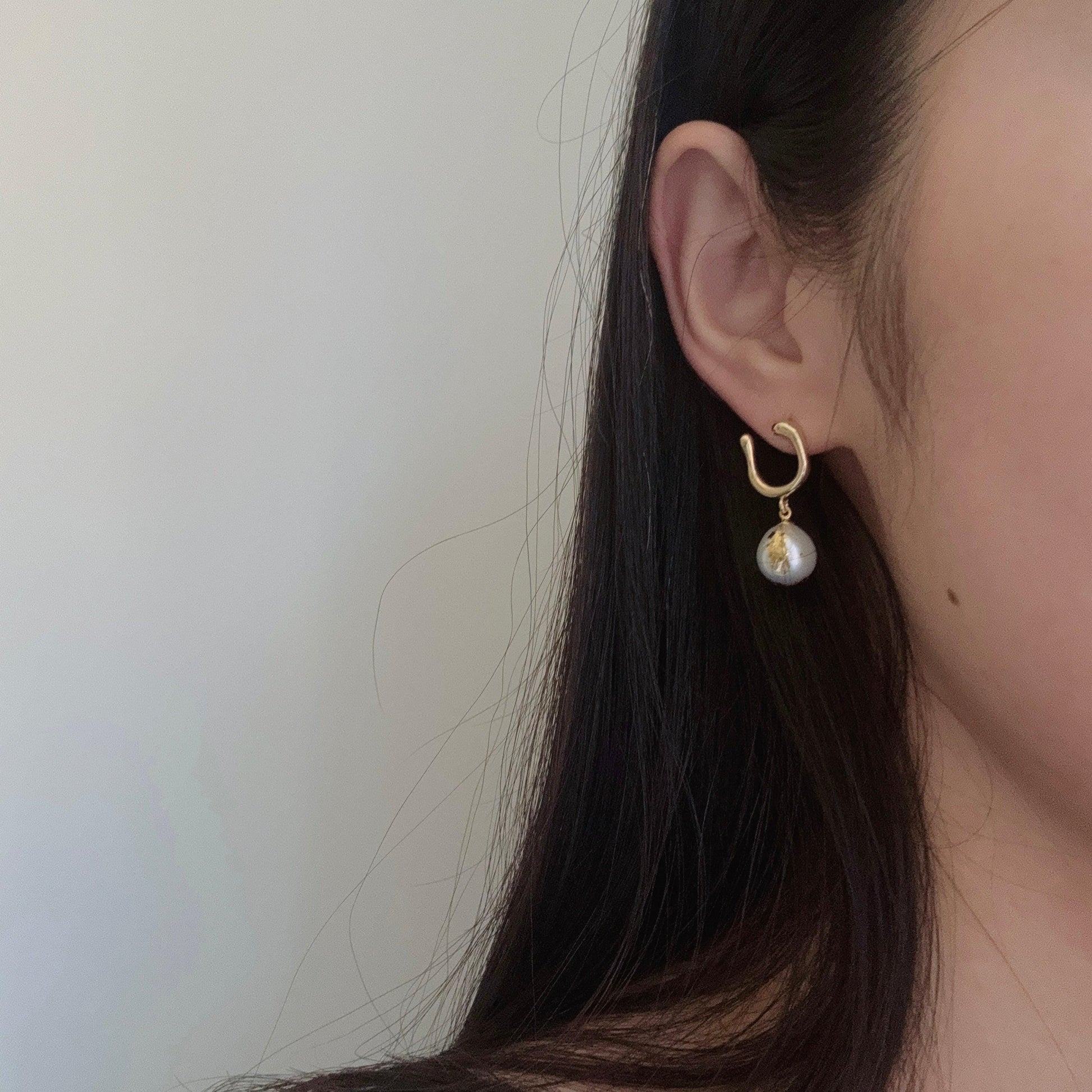 Pearl dangle earrings