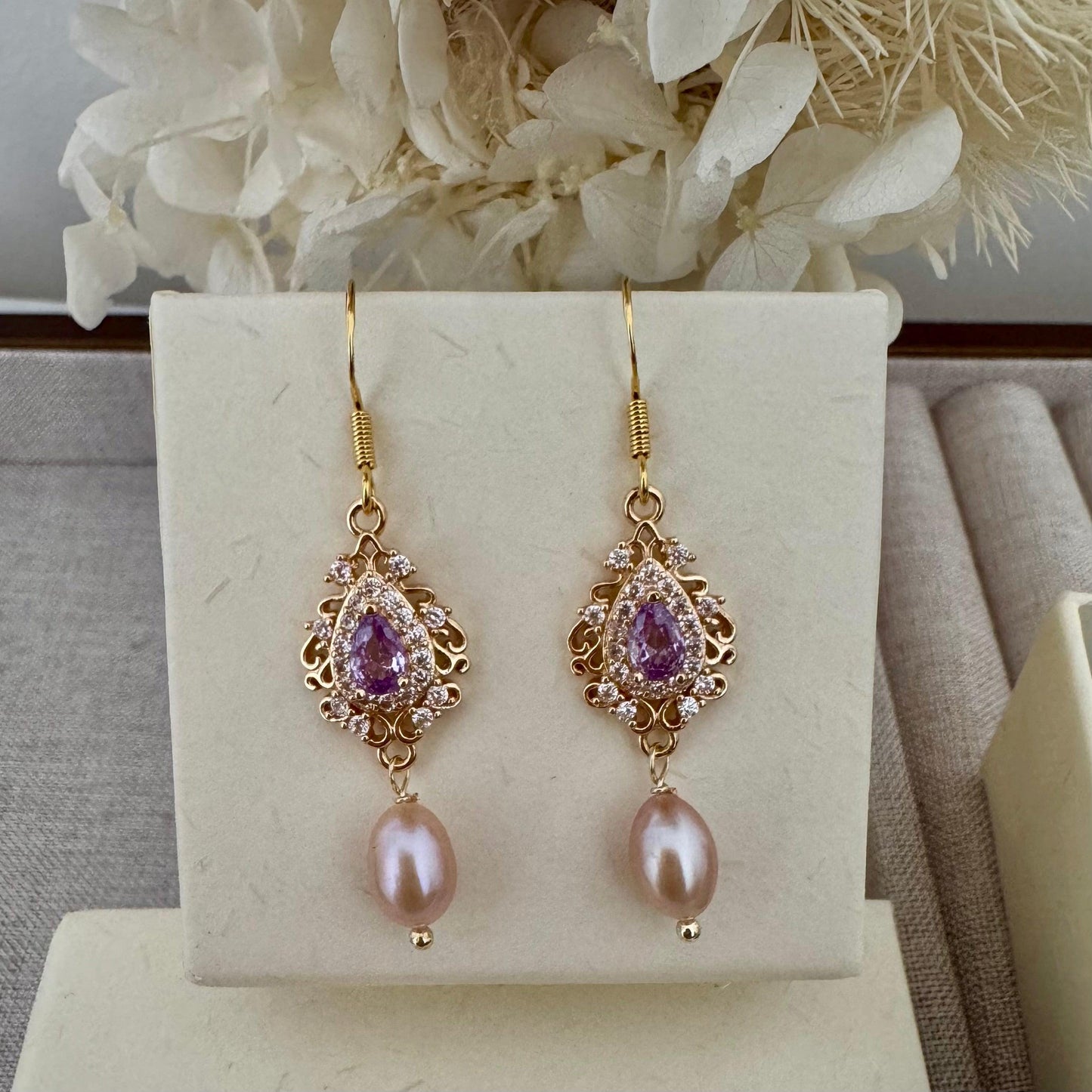 Purple pearl dangle earrings, with crystal