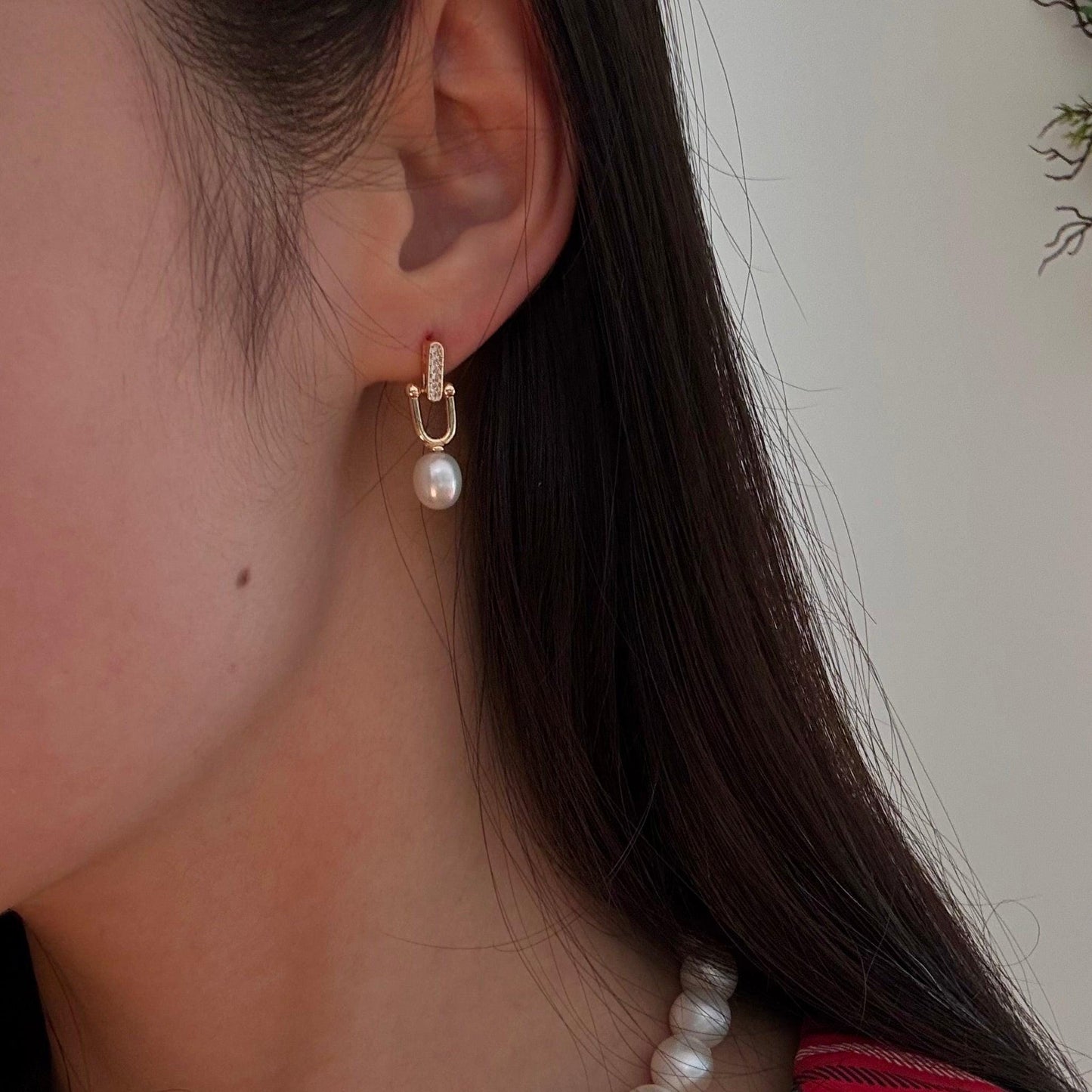 Freshwater Pearl dangle earrings