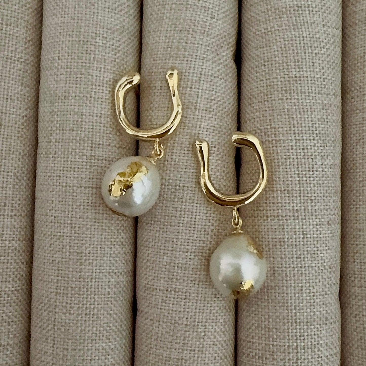 Pearl dangle earrings