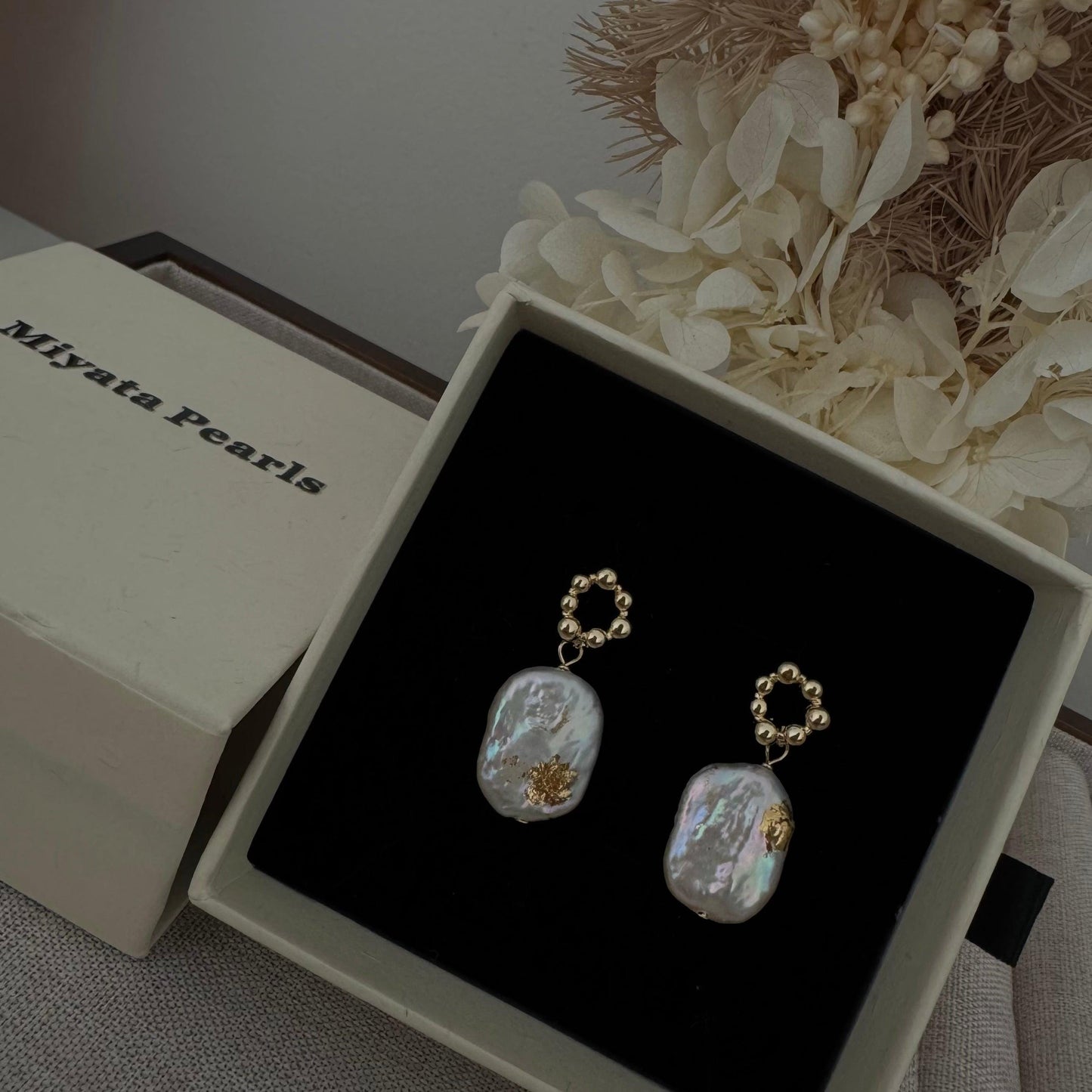 Baroque dangle earrings