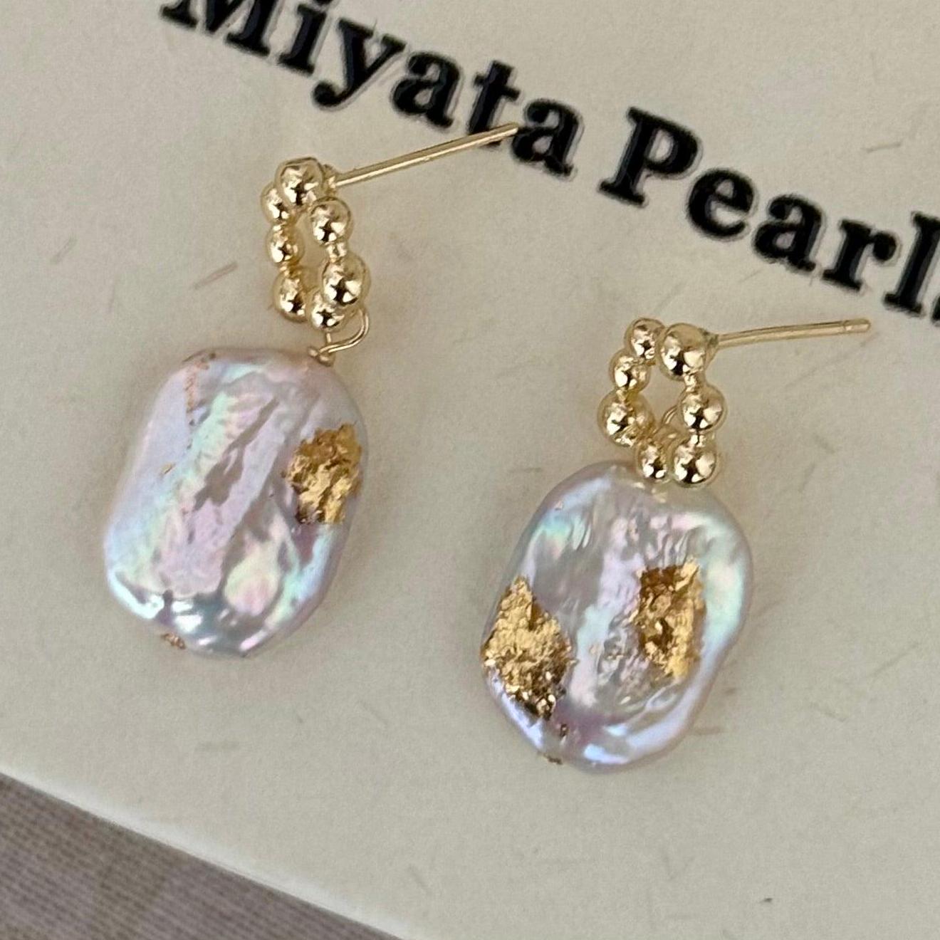 Baroque dangle earrings