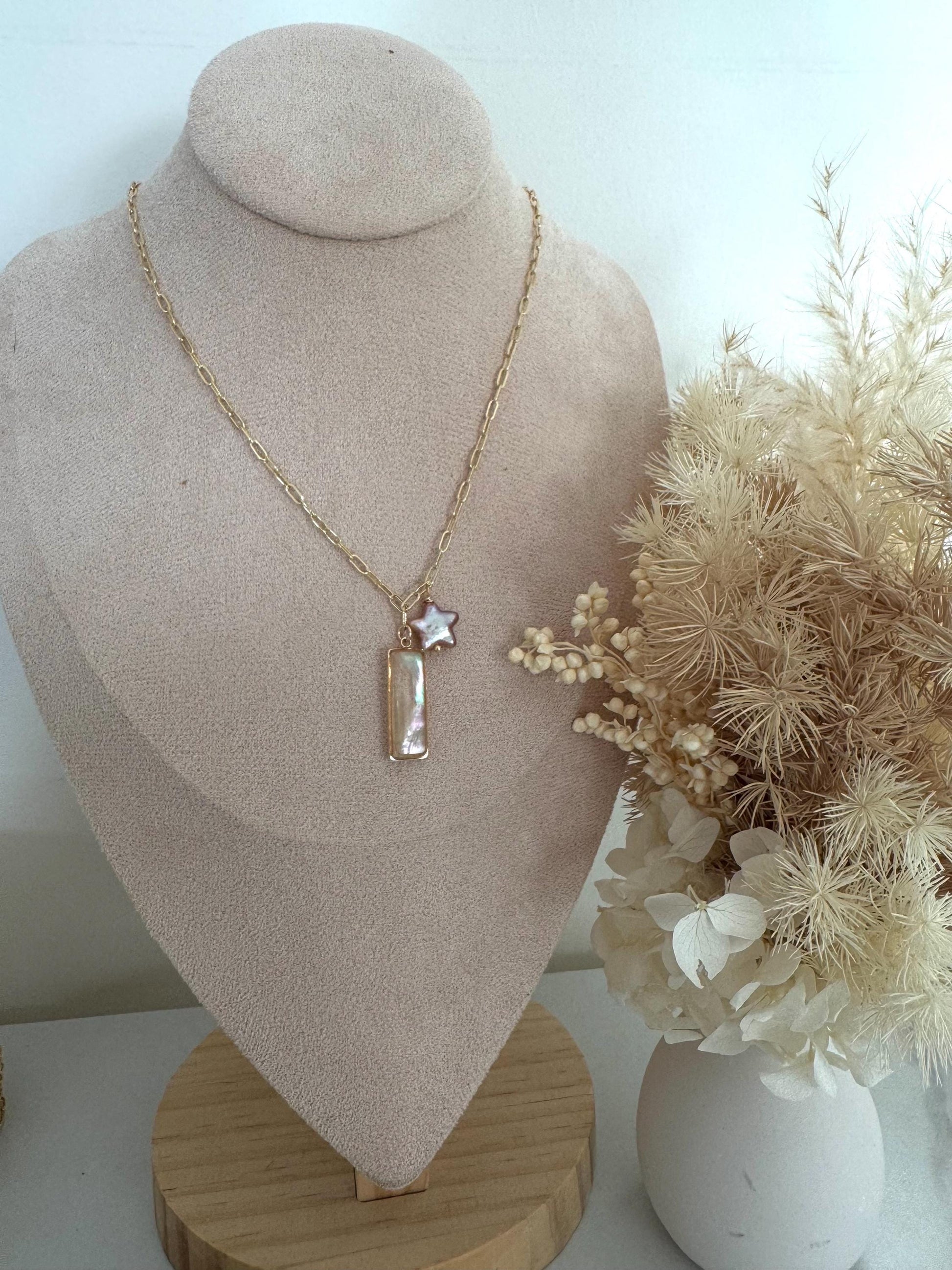 Handcrafted star baroque pearl pendant necklace, abalone shell pendant, pearl shell pendant, 14k gold chain, gift for her, graduation gift