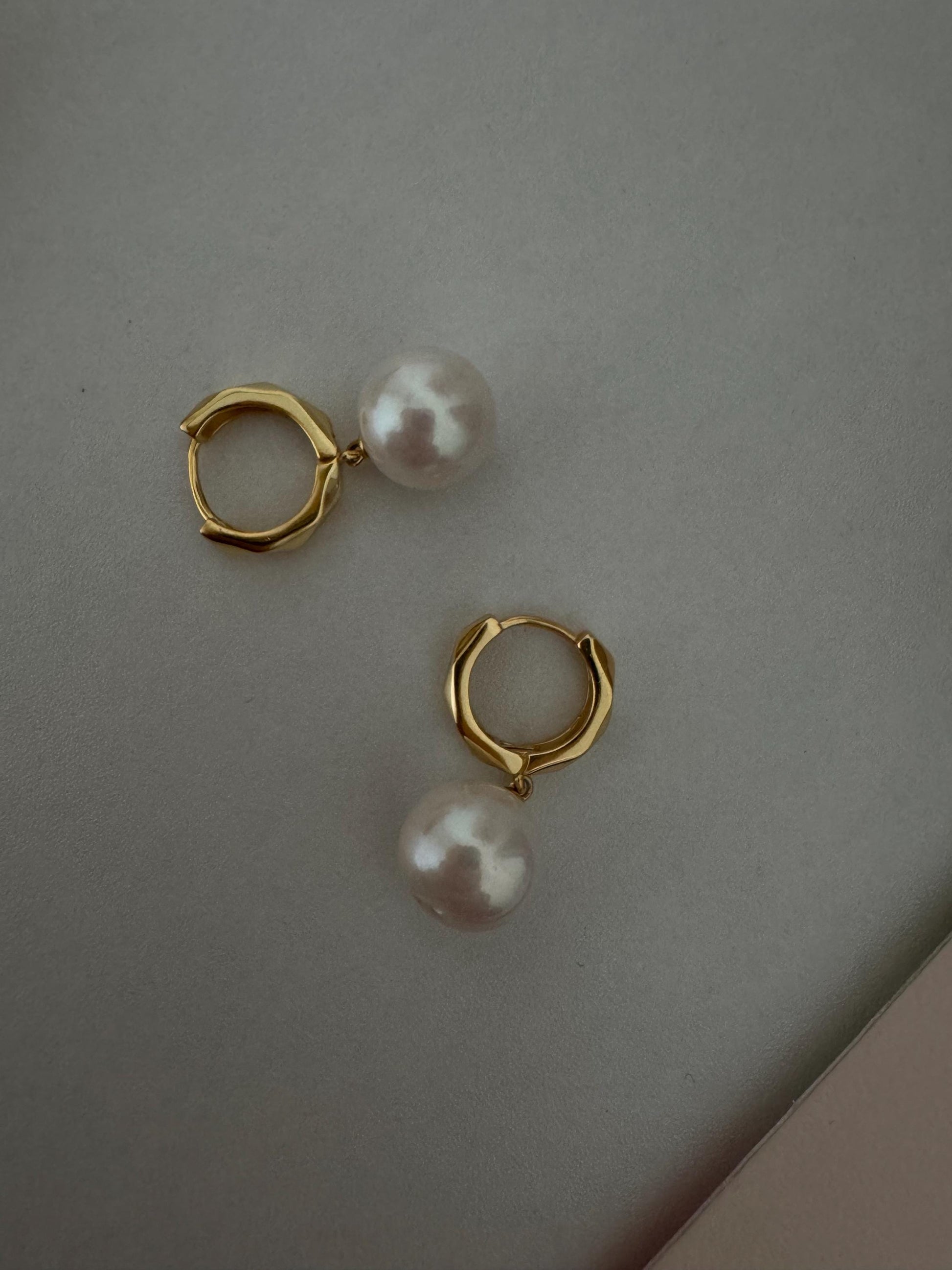 Freshwater Pearls Drop Hoop Earrings in gold-plated sterling silver, 5A quality, natural round pearls, bridal earrings, wedding jewellery