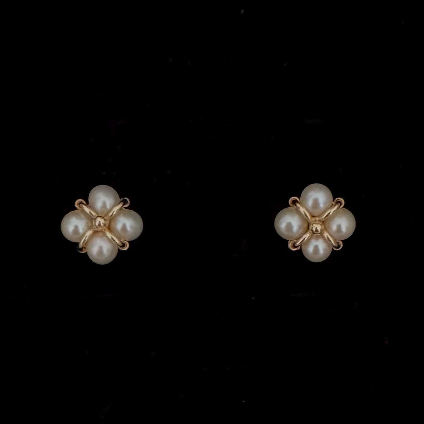 Tiny Flower Freshwater pearls stud earrings with 18k gold plated silver metal, pearl jewellery gift for women, gold stud earrings for women