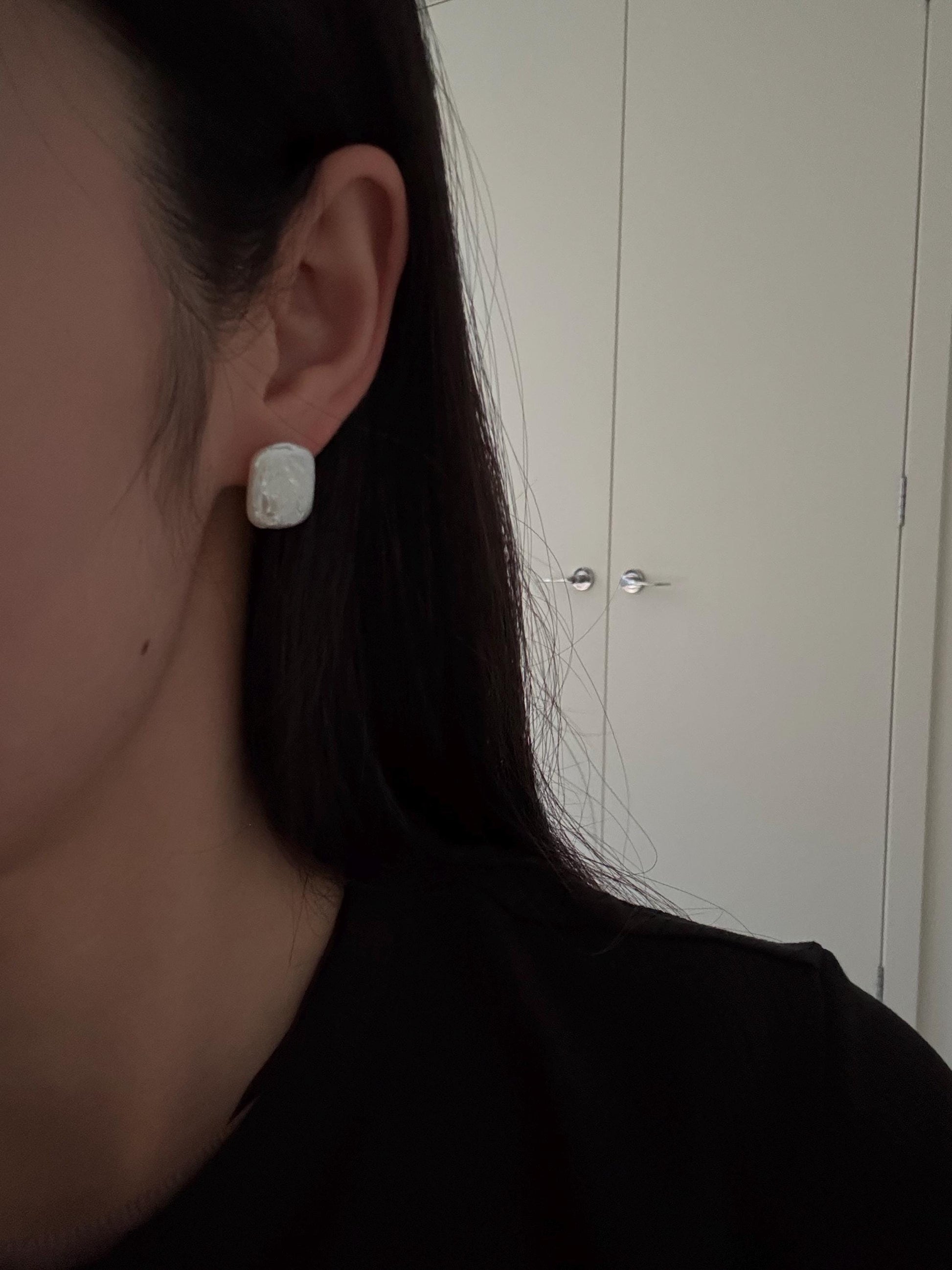 Large Baroque Pearls Stud Earrings in 925 sterling silver, baroque freshwater pearls, big white baroque pearls, wedding gift, bridal earring