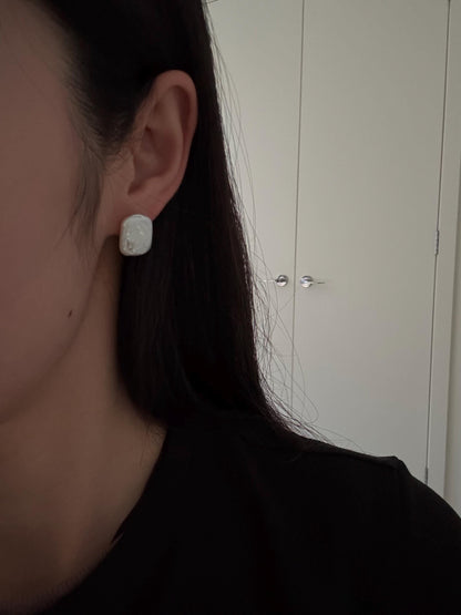 Large Baroque Pearls Stud Earrings in 925 sterling silver, baroque freshwater pearls, big white baroque pearls, wedding gift, bridal earring