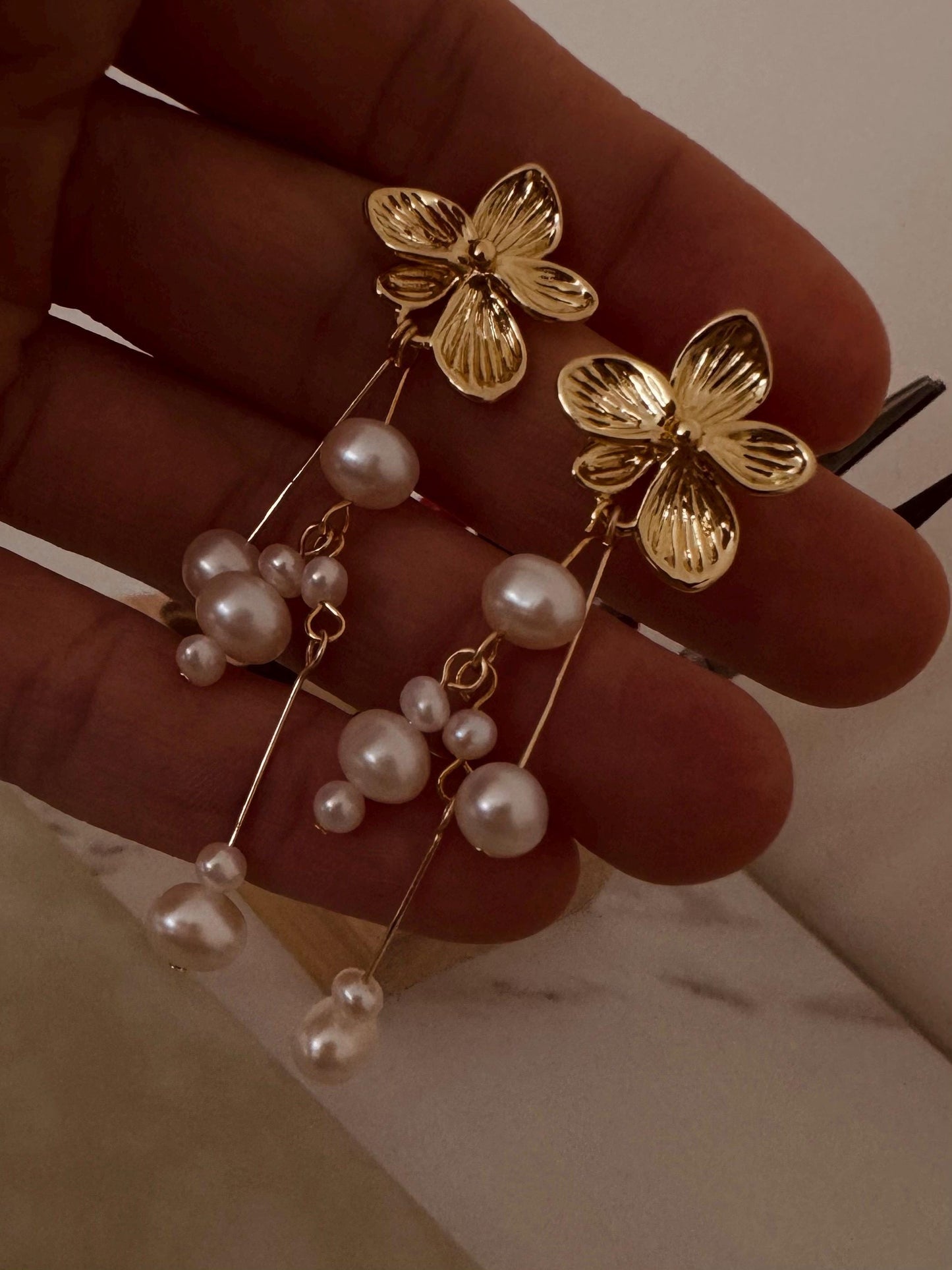 Barqoue Freshwater Pearl Drop Earrings gold, gift for her, handmade baroque pearl jewellery， statement earrings
