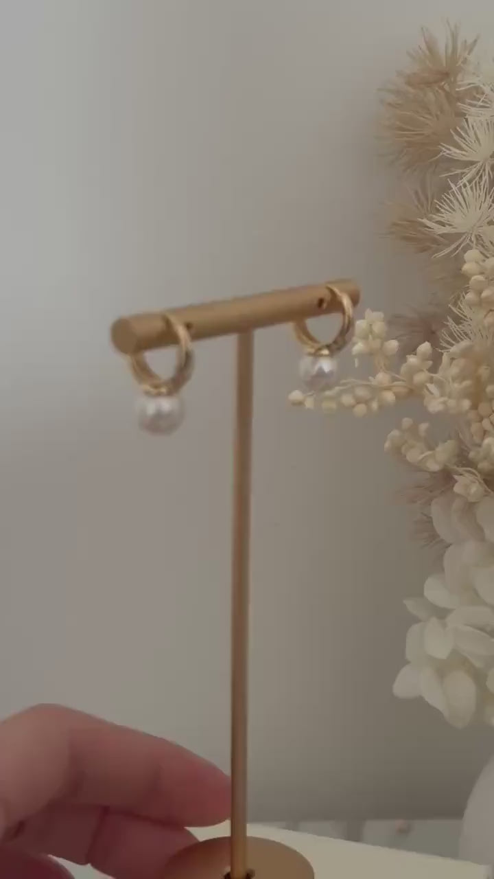 18k gold freshwater pearls earrings, 8-9mm real pearl, 18k gold plated silver, teardrop pearl, hoop earrings, bridal earrings pearl